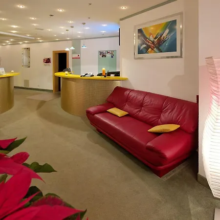 Family Desiree Hotel