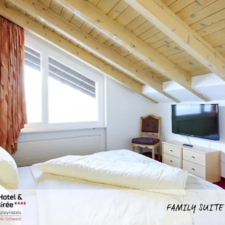 Ξενοδοχείο Family Desiree 3*