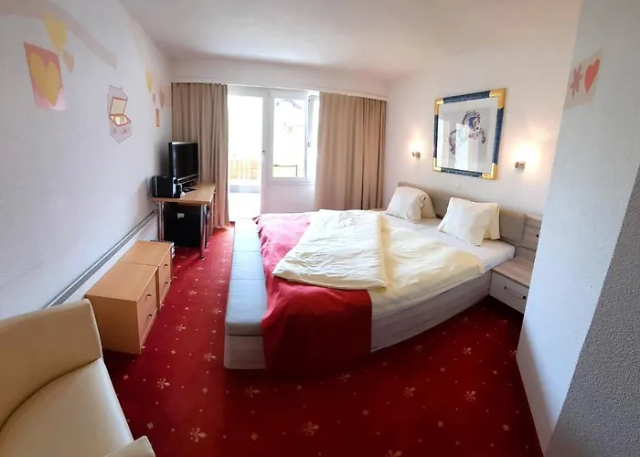 Ξενοδοχείο Family Desiree 3*