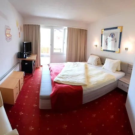 Hotell Family Desiree 3*